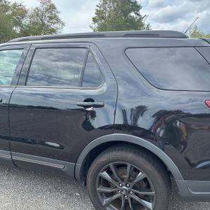 FORD EXPLORER XLT - 6