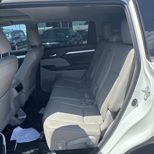 صورة مصغرة 34 لـ 2017 Toyota HIGHLANDER XLE