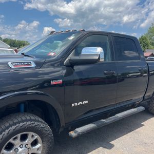 2022 RAM 2500 LARAMIE photo 2