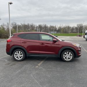 HYUNDAI TUCSON SE - 10