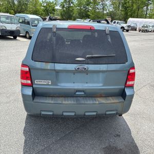 FORD ESCAPE XLT - 7