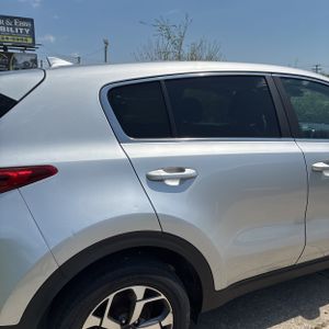 KIA SPORTAGE LX - 9
