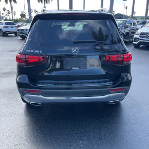 MERCEDES-BENZ GLB - 7