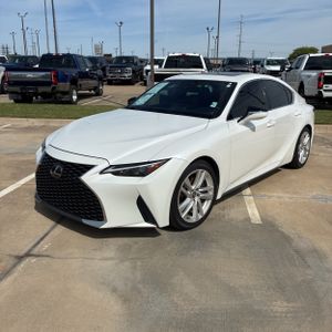 Lexus IS 300 Base - 1