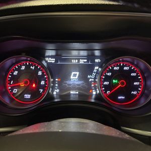 2019 Dodge CHARGER SXT — миниатюра 35