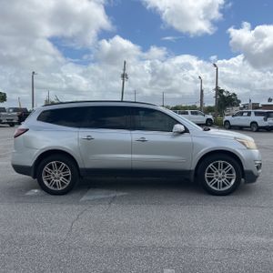 CHEVROLET TRAVERSE LT - 10