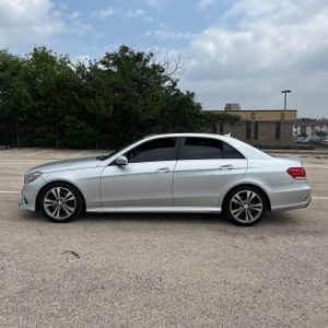 MERCEDES-BENZ E-CLASS - 3