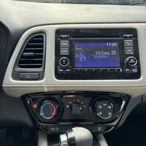 2016 Honda HR-V LX photo 37