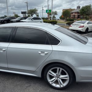 VOLKSWAGEN PASSAT 1.8T SE - 6