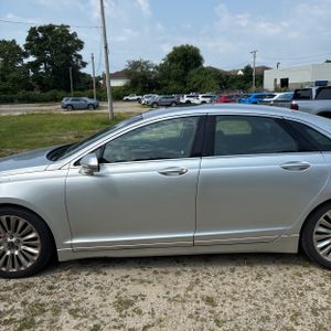 صورة 4 لـ 2015 Lincoln MKZ BASE