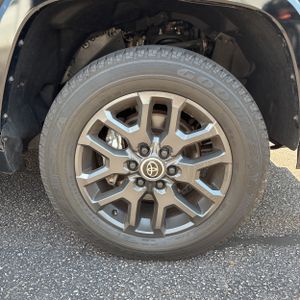 2024 Toyota TUNDRA PLATINUM — миниатюра 18