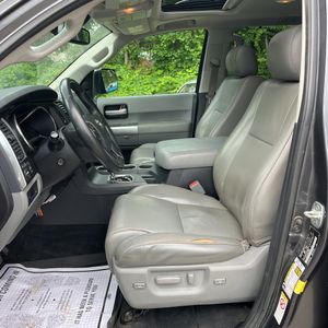 2019 Toyota SEQUOIA LIMITED 缩略图 32