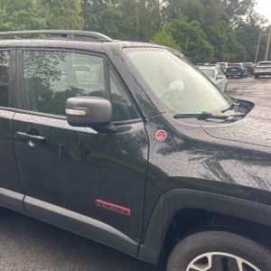 2015 JEEP RENEGADE TRAILHAWK 4D SUV 4WD thumbnail 13
