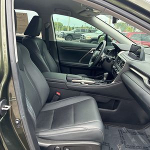 صورة مصغرة 32 لـ 2022 Lexus RX 350 BASE