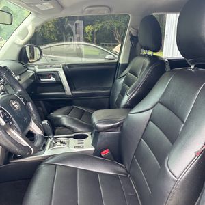 2019 Toyota 4RUNNER SR5 — миниатюра 31