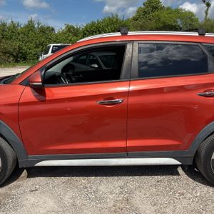 2017 Hyundai TUCSON LIMITED 照片 4