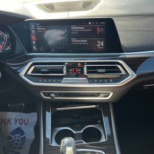 صورة 38 لـ 2020 BMW X5 M50I