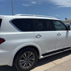 صورة 9 لـ 2021 Infiniti QX80 LUXE