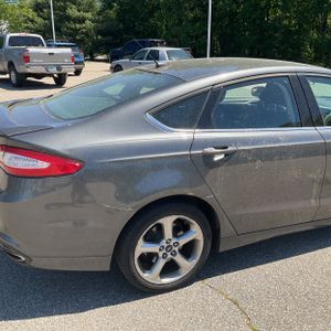 FORD FUSION SE - 9