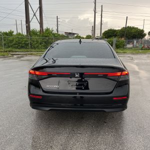 صورة 7 لـ 2025 Honda ACCORD SE