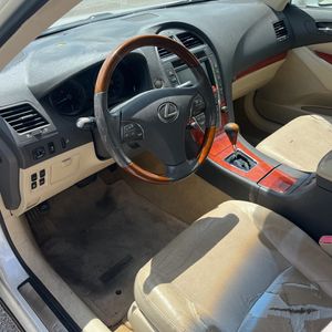 2011 Lexus ES 350 BASE — миниатюра 34