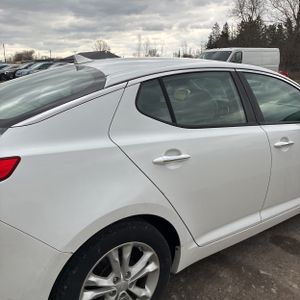 KIA OPTIMA LX - 9