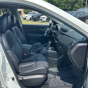 2017 Nissan ROGUE SL — миниатюра 33