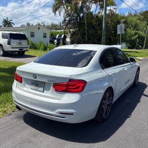 BMW 3 SERIES 330I - 8