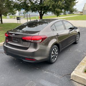 2018 KIA FORTE LX — фото 8