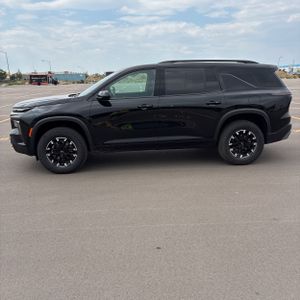 2025 Chevrolet TRAVERSE Z71 照片 3