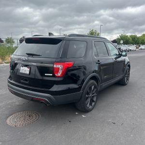 FORD EXPLORER XLT - 8
