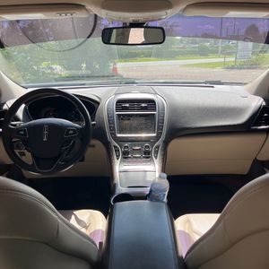 صورة 36 لـ 2018 Lincoln MKX RESERVE