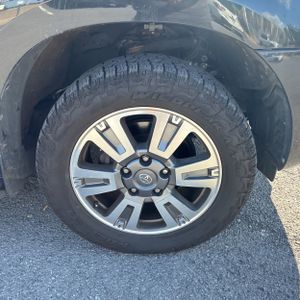 2010 Toyota SEQUOIA PLATINUM 照片 20