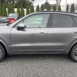 PORSCHE CAYENNE S - 4