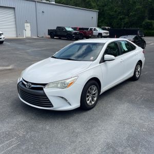TOYOTA CAMRY - 1