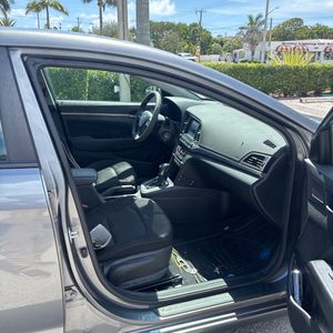 2018 Hyundai ELANTRA SEL — фото 33
