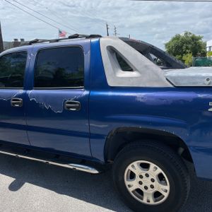 CHEVROLET AVALANCHE 1500 - 6