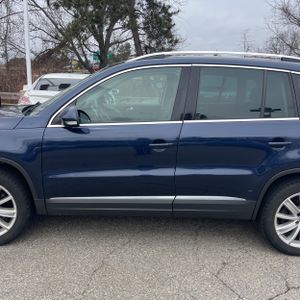 VOLKSWAGEN TIGUAN S 4MOTION - 4