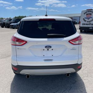 FORD ESCAPE SE - 7
