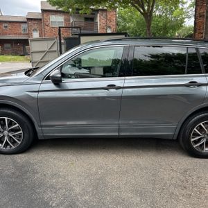 VOLKSWAGEN TIGUAN SE - 4
