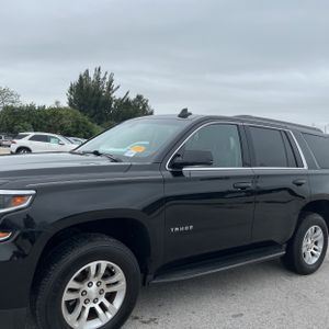 Chevrolet Tahoe LS - 2