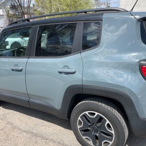 JEEP RENEGADE TRAILHAWK - 6