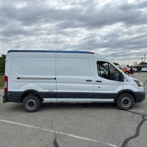 FORD TRANSIT 250 - 10