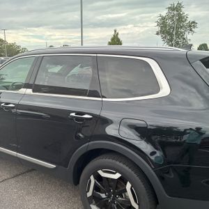 صورة 6 لـ 2025 KIA TELLURIDE S