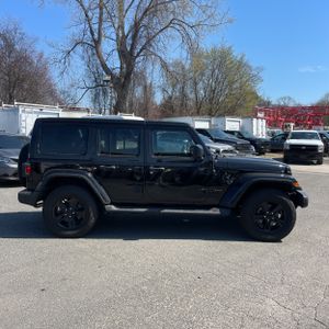JEEP WRANGLER UNLIMITED SAHARA ALTITUDE - 10
