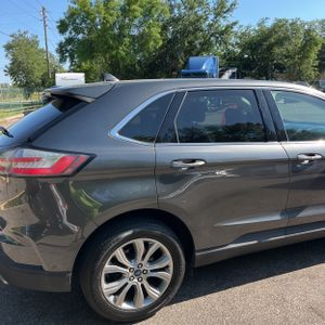FORD EDGE TITANIUM - 9