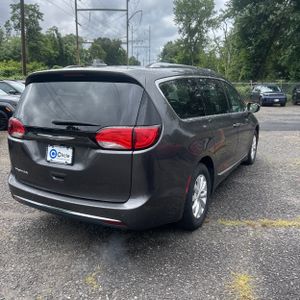 صورة 8 لـ 2019 Chrysler PACIFICA TOURING L
