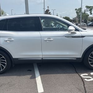 2019 Lincoln NAUTILUS RESERVE 缩略图 11