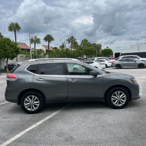 2015 Nissan ROGUE SV — фото 10
