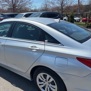 HYUNDAI SONATA GLS - 6